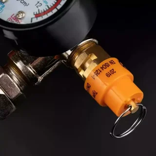 کمپرسور باد رونیکس 25 لیتری 2 اسب مدل RC-2510 - 12241 - 07
